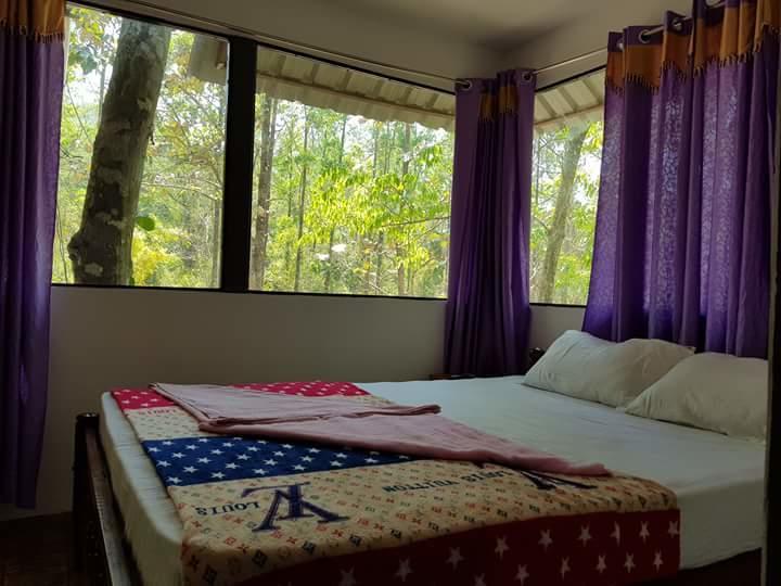 Ponmudi Valley Resorts Екстериор снимка