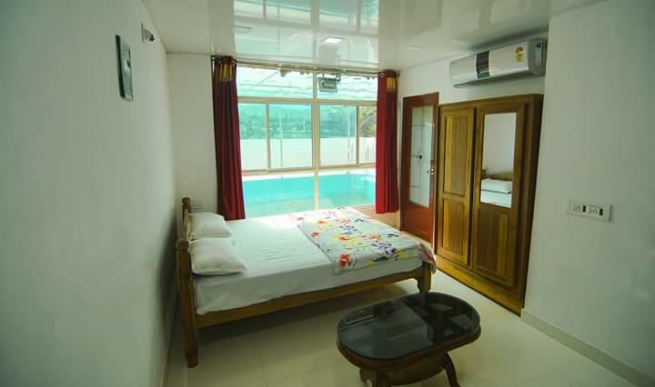 Ponmudi Valley Resorts Екстериор снимка