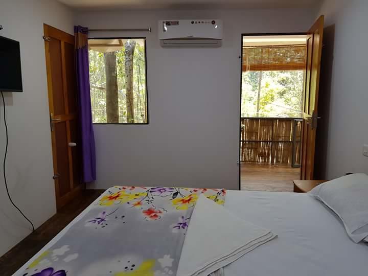 Ponmudi Valley Resorts Екстериор снимка
